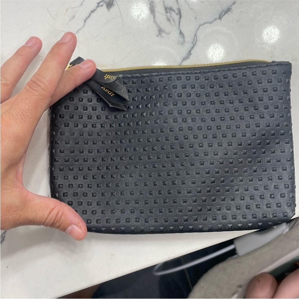 Edgy Ipsy Pouch - image 1